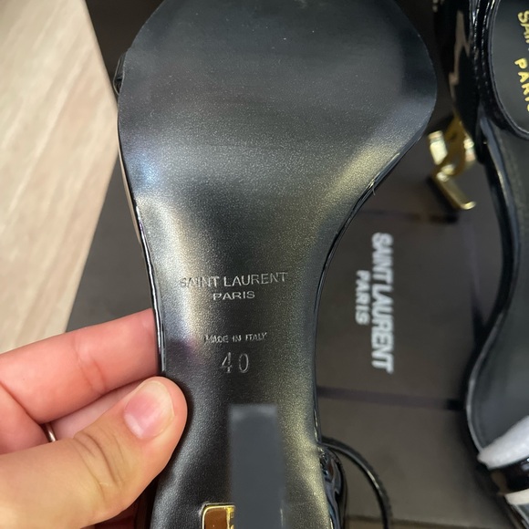 YSL gold heels - Picture 4 of 4